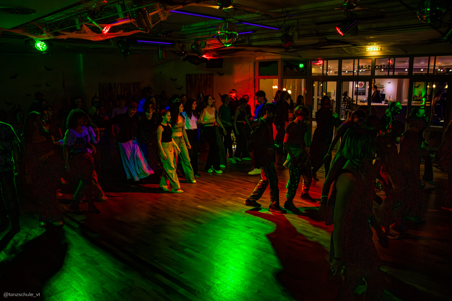 20231028 Halloween Tanzparty 3887